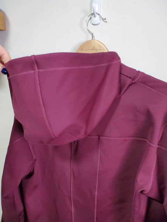 BORN PRIMITIVE Convertible Pullover Hoodie 1/2 Zip Cropped Sangria Women's XL - Picture 10 of 13